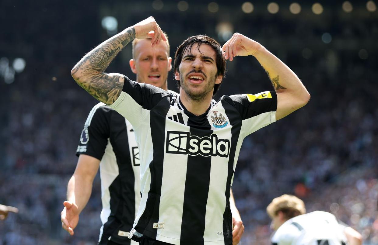 包含里程碑夜纽卡斯尔远射贴柱，欧冠清晨刷纪录，底气十足，细节决定成败的词条