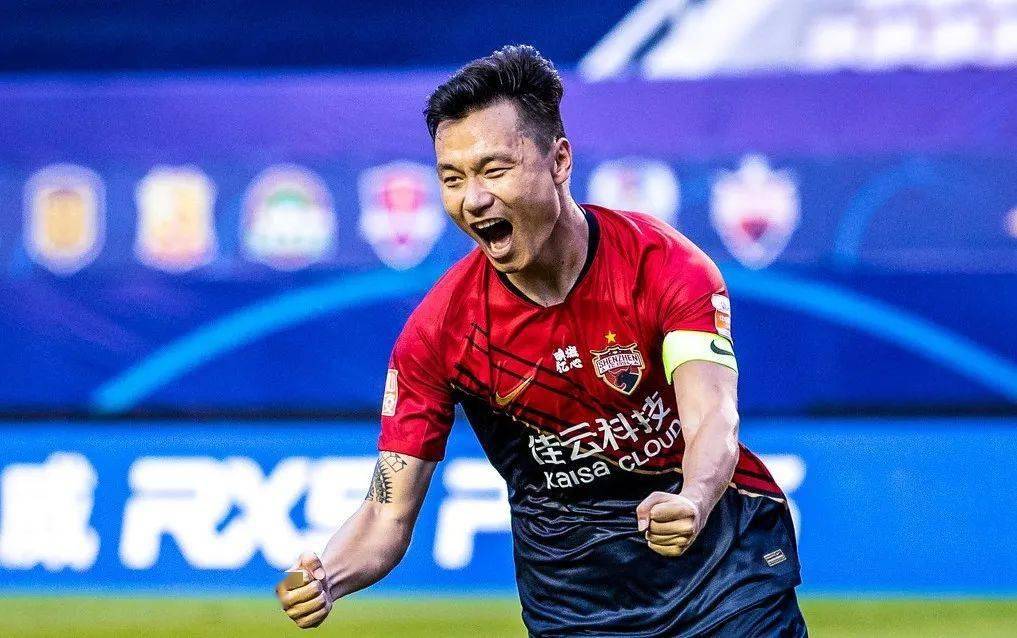 丹佛掘金训练开放日；加时末段主帅复盘引欢呼；中超在即；细节决定成败的简单介绍